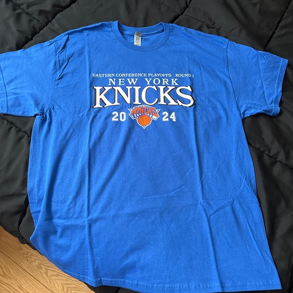 Blue New York Knicks T-Shirt - Picture 1 of 2
